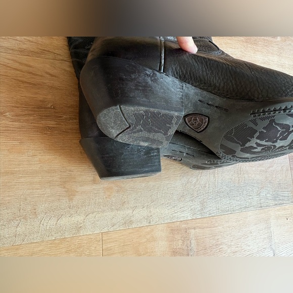 Ariat black leather stitched cowboy boots - Picture 9 of 11